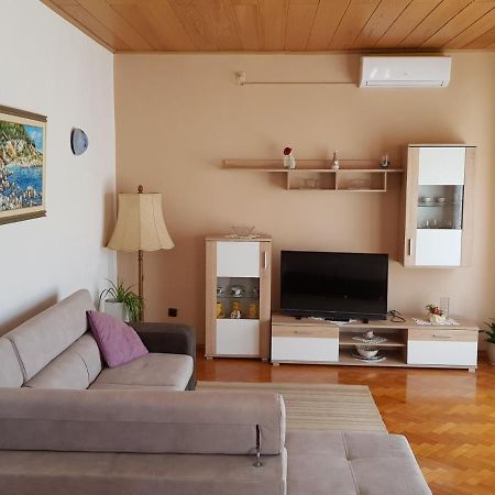 فوديس Apartments Labor المظهر الخارجي الصورة
