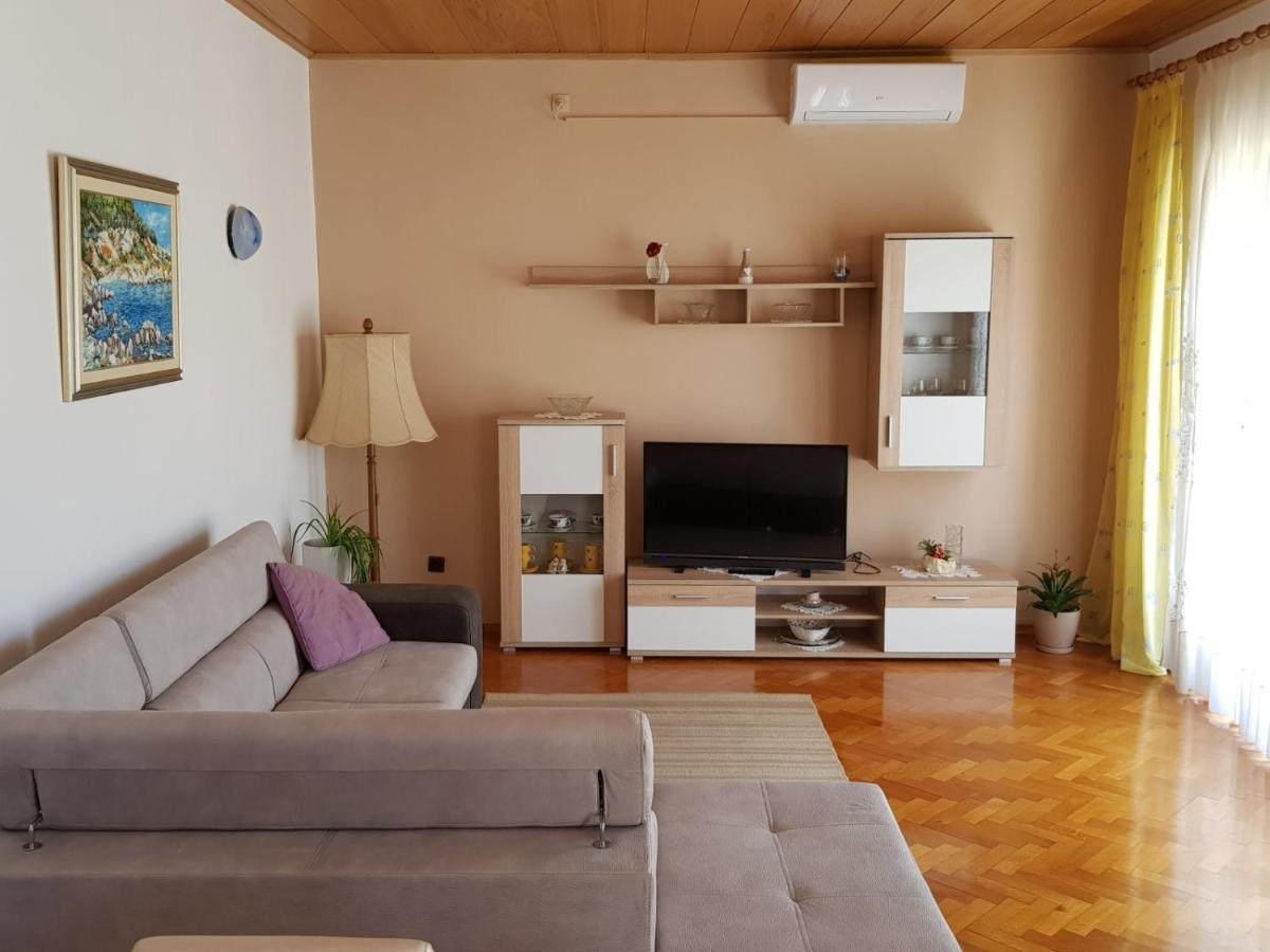 فوديس Apartments Labor المظهر الخارجي الصورة