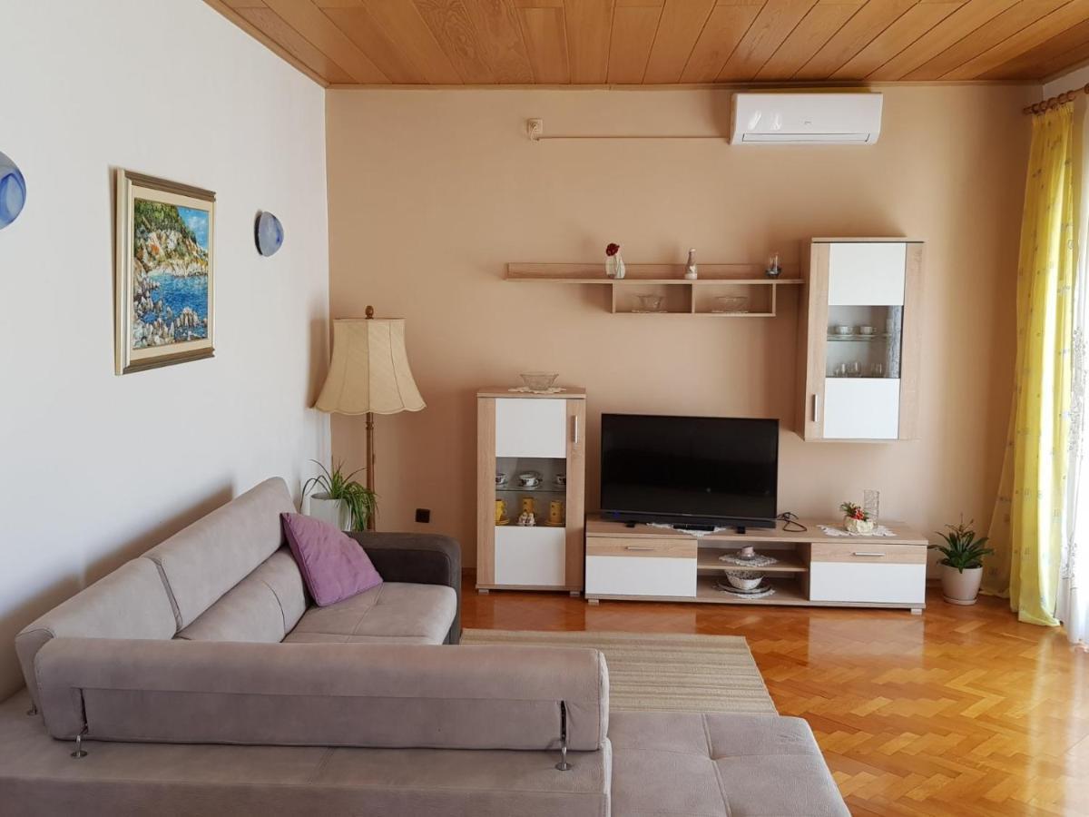 فوديس Apartments Labor المظهر الخارجي الصورة